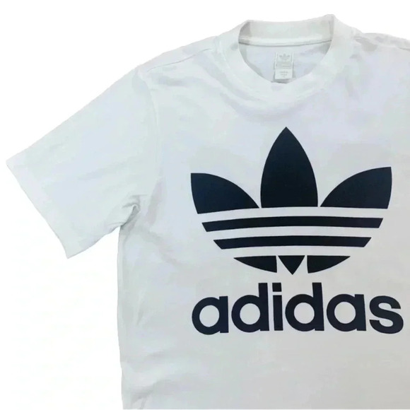 adidas Tops - Vtg Y2K Adidas Tee